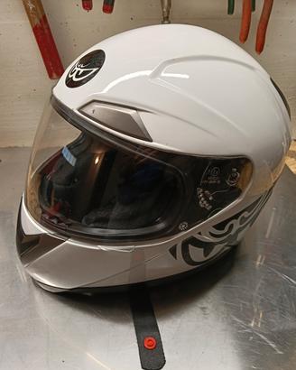 Casco Berik allacciatura doppio anello 