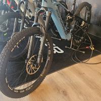 Mondraker Crusher R