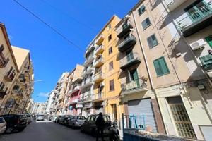 4 LOCALI A PALERMO