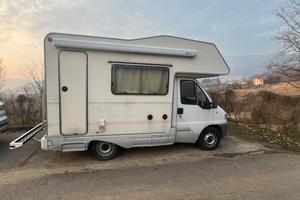 Camper mansardato CI