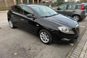 Lancia Delta 1.4 T-Jet 120 CV Argento