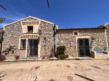 VILLA SINGOLA A CASTELLAMMARE DEL GOLFO