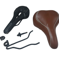 due selle per bicicletta