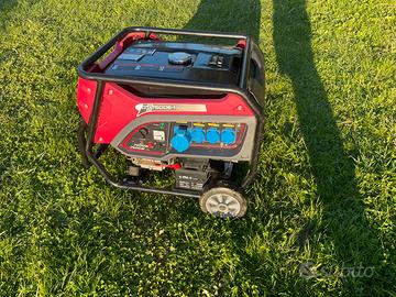 De Tec. Generatore di corrente 7,5 kw 4 Tempi benz