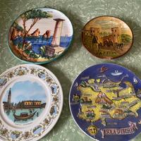 Piatti souvenir vintage da parete