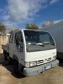 Nissan Cabstar 7 posti ribaltabile