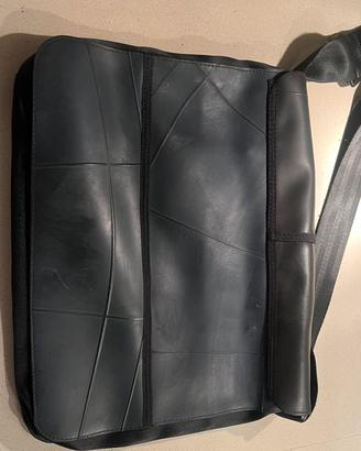 Borsa a tracolla Made in Barrio nera