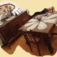 Sala completa fine 800-tavolo con 6 sedie 2 madie