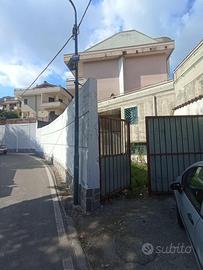 Ampio deposito a Saragnano