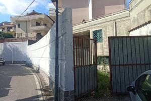 Ampio deposito a Saragnano