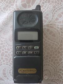 Telefono Motorola PCC-D715