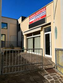 Locale ad uso commerciale di 86 mq