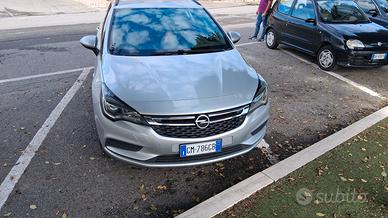 opel astra 2016
