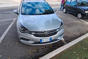 opel astra 2016