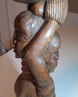 statua tribale in legno