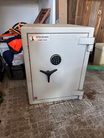Cassaforte  con serratura elettronica