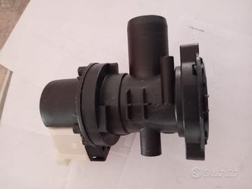 pompa di scarico Hotpoint Aqualtis 
