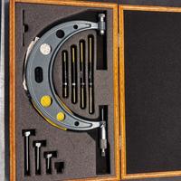 Tornio Mitutoyo Micrometro 100-175