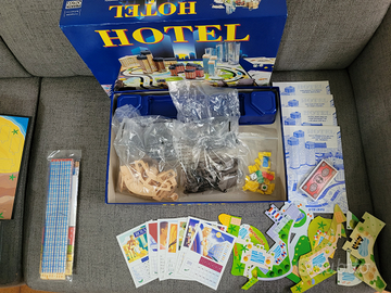 Monopoli Ferrari,Pinocchio,Hotel nuovo ,Streghe