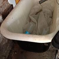 Vasca semi restaurata