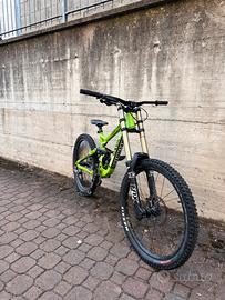 Commencal dh
