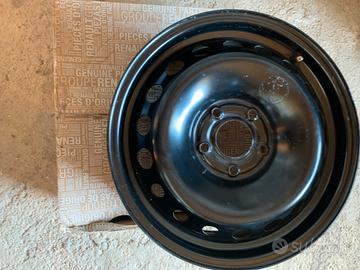 Cerchi nuovi 5 fori Renault