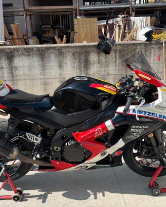 SUZUKI GSX-R 1000  pronto pista o originale