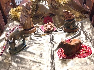 Statue in legno per presepio