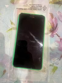 Nokia Lumia  (modello con scocca verde fluo)