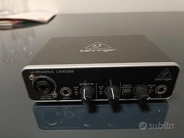 Scheda  audio behringer u-phoria umc 22