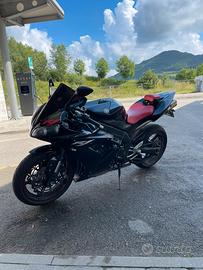 Yamaha YZF r1