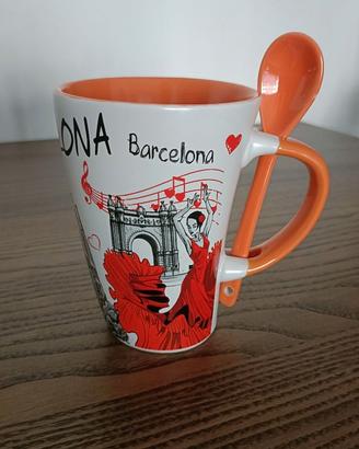 Tazza arancione souvenir Barcellona con cucchiaino