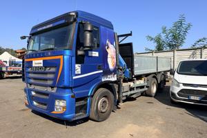 Iveco Stralis 260 macchina operatrice gru