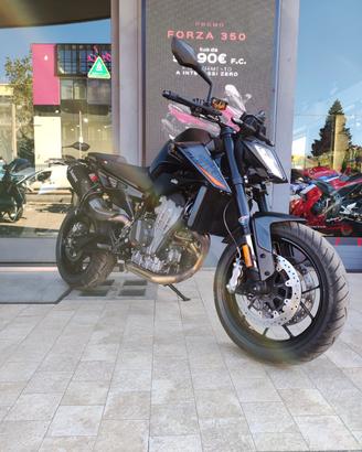 KTM DUKE 890 05/21 1302KM - TECH PACK