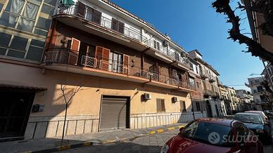 Quadrilocale con doppi accessori e box auto