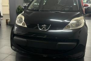 Peugeot 107 Diesel 5 porte aria condizionata