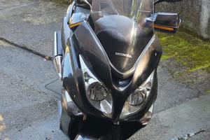 Moto Honda Silverwing 600 2014
