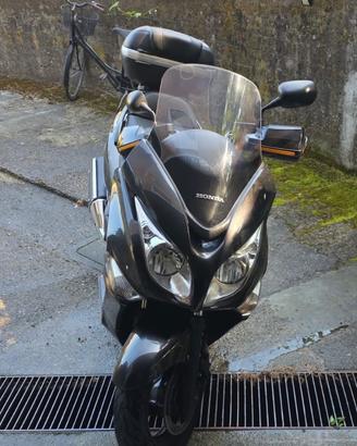 Moto Honda Silverwing 600 2014