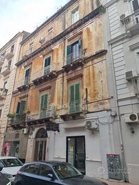 Via Anfiteatro Locale commerciale 50 mq