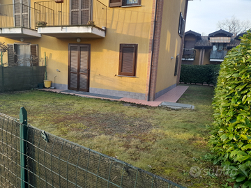Bilocale con giardino