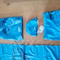 Costume cuffia telo e sacca Asics