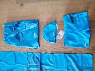 Costume cuffia telo e sacca Asics