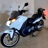 HONDA INTEGRA 750 i.e. abs sport