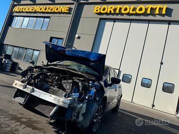 RENAULT CLIO 4 per ricambi usati H4BB4