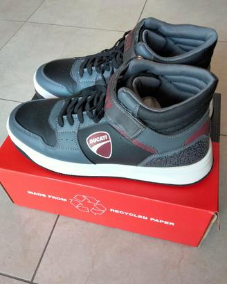 Sneakers Ducati da ragazzo, taglia 39