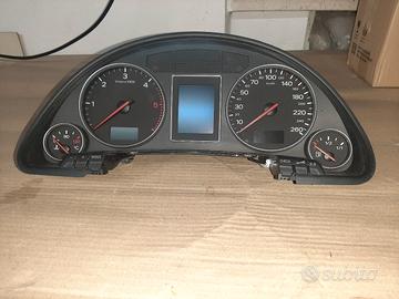 Tachimetro Audi A4 Avant b6 del 2003