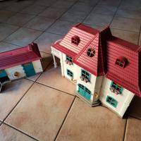 Casetta giocattolo con scuderia