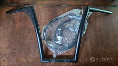 Manubrio e caveria per Dyna Harley Davidson