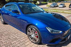 Maserati Ghibli V6 Diesel 275 CV Gransport