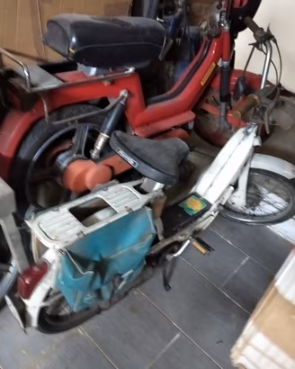 ciao r piaggio si tutto rosso e molto ricambi 